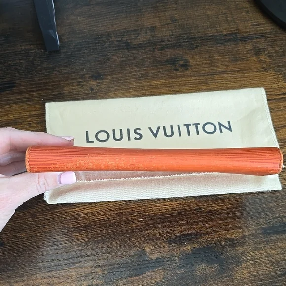 Louis Vuitton Orange Epi Emilie Wallet - Picture 3 of 16